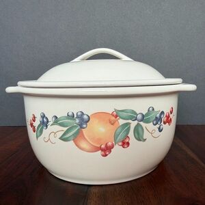 Vintage Corelle Coordinates Abundance Fruit Pattern 1.5 Quart Covered Casserole